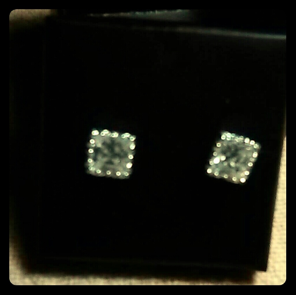 Cz stuff earrings